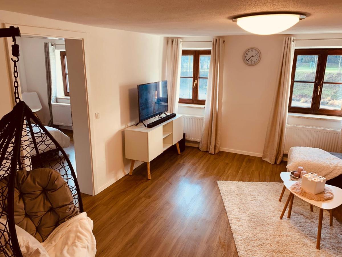 Felix Living 2, Cozy & Modern & Netflix Wohnung Mit Blick Ins Gruene Pasov Exteriér fotografie
