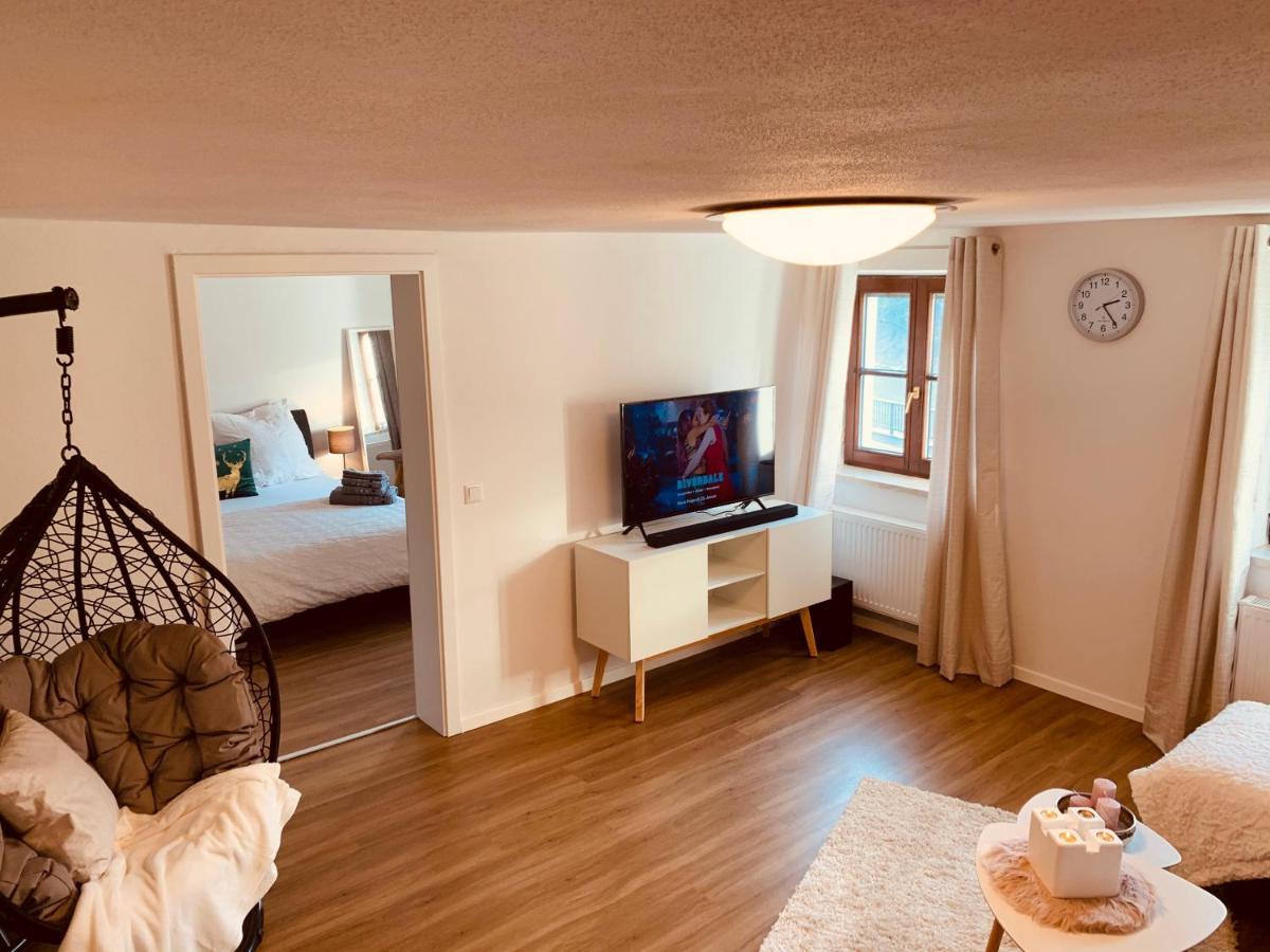Felix Living 2, Cozy & Modern & Netflix Wohnung Mit Blick Ins Gruene Pasov Exteriér fotografie